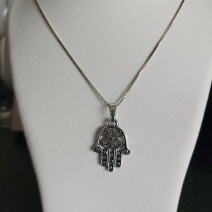 Phalm Hand Protector Necklace : 14 inches